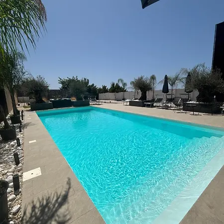 V&g Bed and breakfast 4*