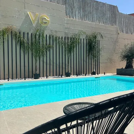 V&g Couette-café 4*